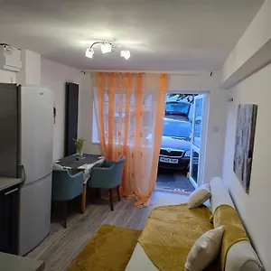 https://cozy-flat-1-bedroom.tophotelsbath.com