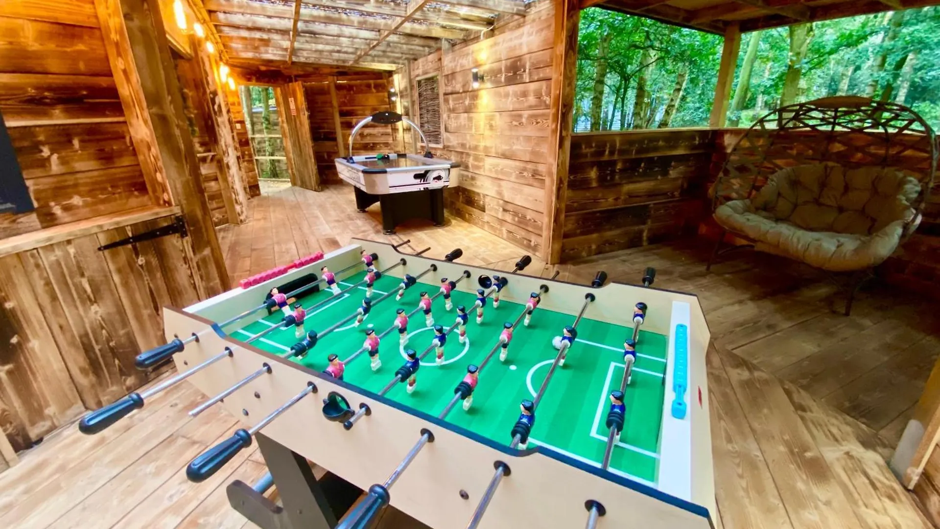 Campsite Sherwood Castle By Liv Retreats Nottingham United Kingdom